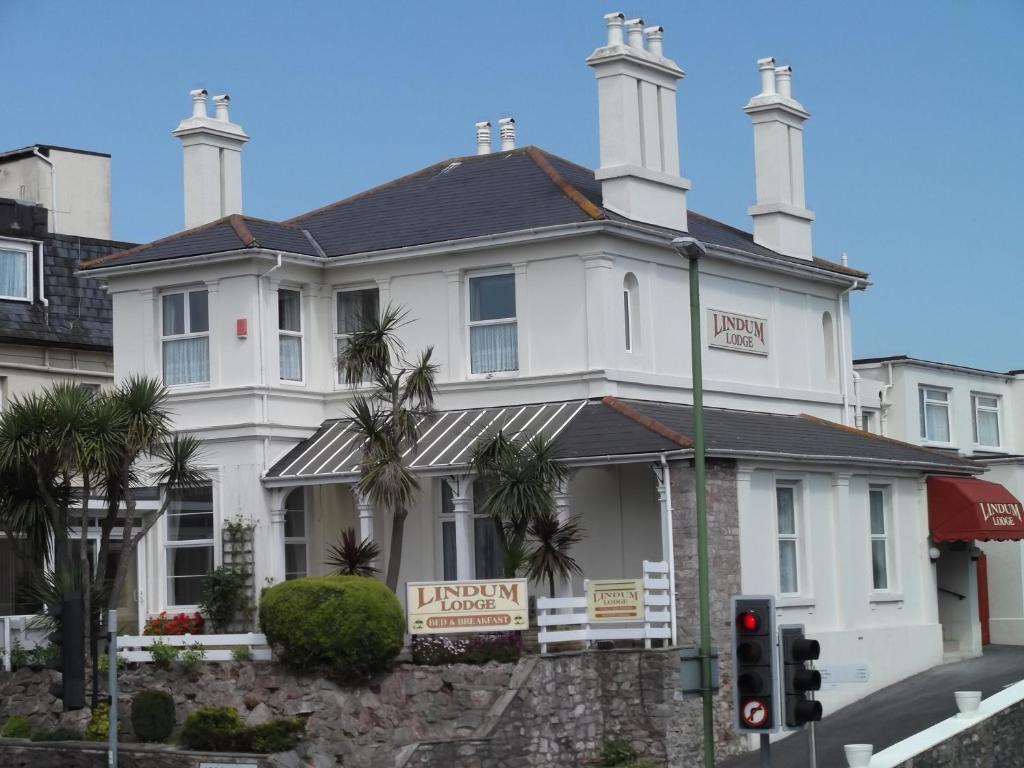 Lindum Lodge Torquay Exterior photo